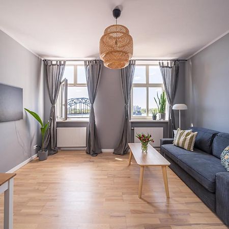 Cosy Studio With River View Riga Bagian luar foto